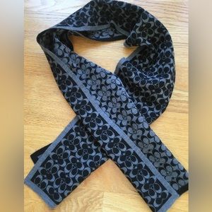 Coach 💯 Merino Wool Black/Grey Scarf